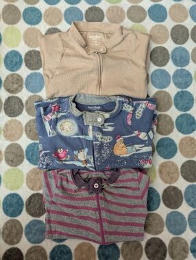 GUC Burt's Bees Baby footies (3)